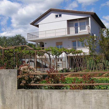 PUY Apartment Vallelunga מראה חיצוני תמונה