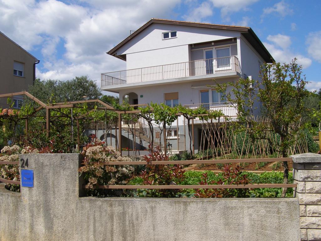 PUY Apartment Vallelunga מראה חיצוני תמונה